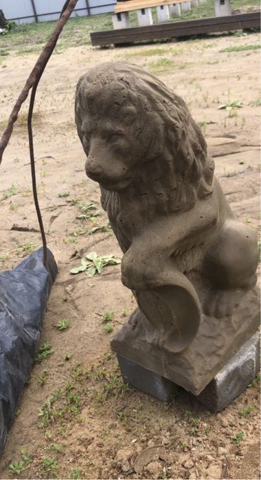 Декоротивные львы