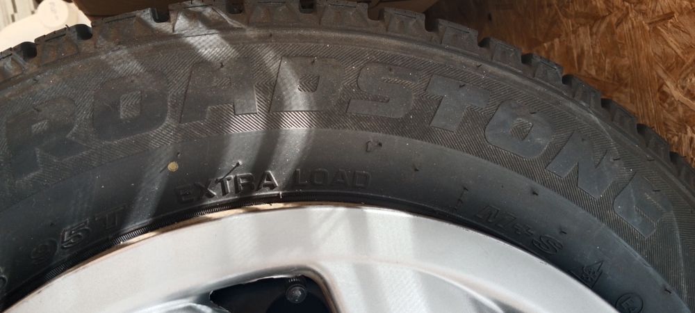 Продам зимние шины