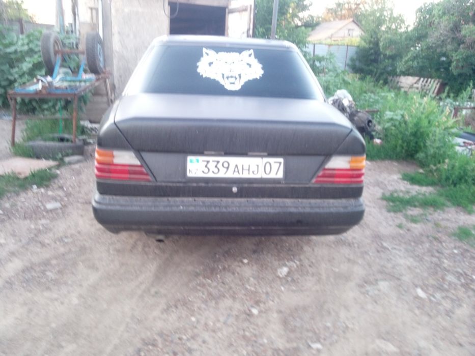Продам мерседес 124