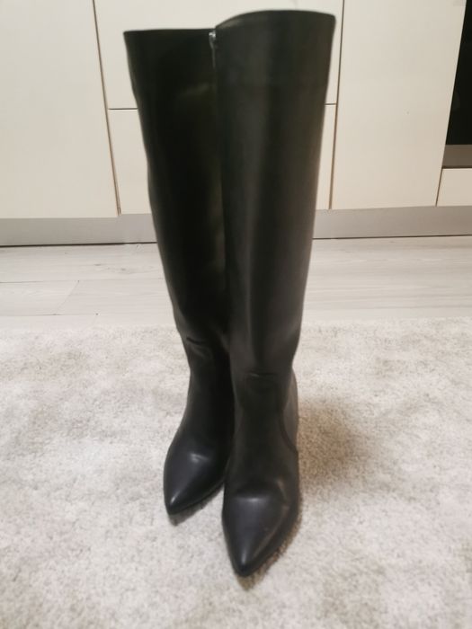 Cizme elegante cu toc mărimea 39, ca noi