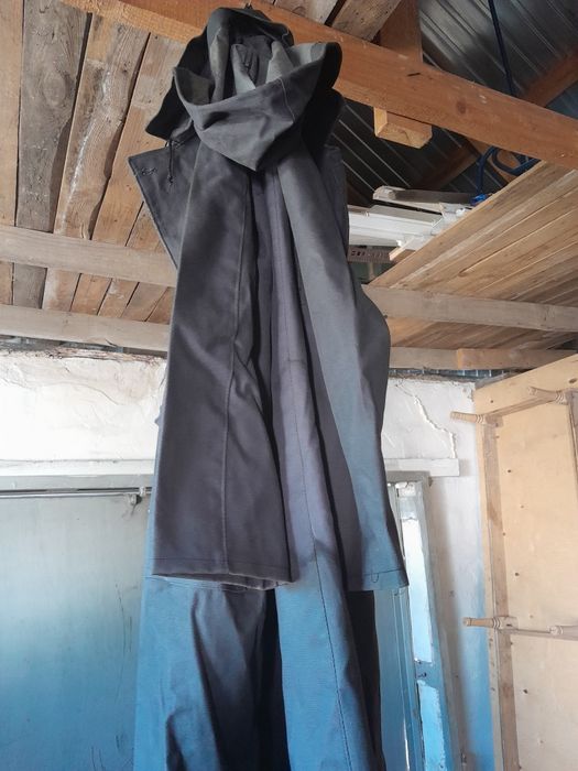 Продам мужскую обувь и плащ