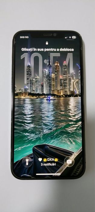 Iphone 12pro fara semne de uzură