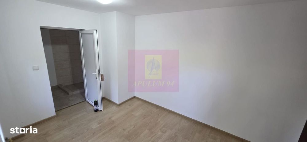 Casa cu 2 camere de vanzare in Campina