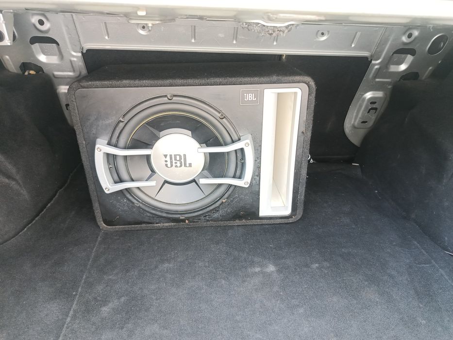 jbl stare foarte bunacu proba subwoofer auto tun de bass auto
