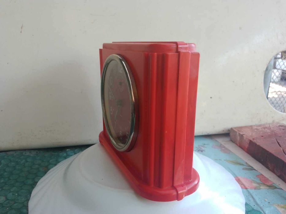 Ceas desteptator de birou-mecanic ,JNSA made in fosta Yugoslavia