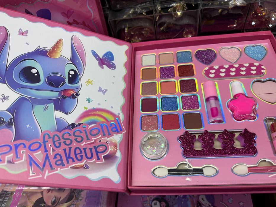 Продам набор детской косметики