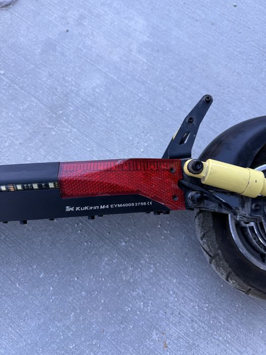 Тротинетка Kukirin M4