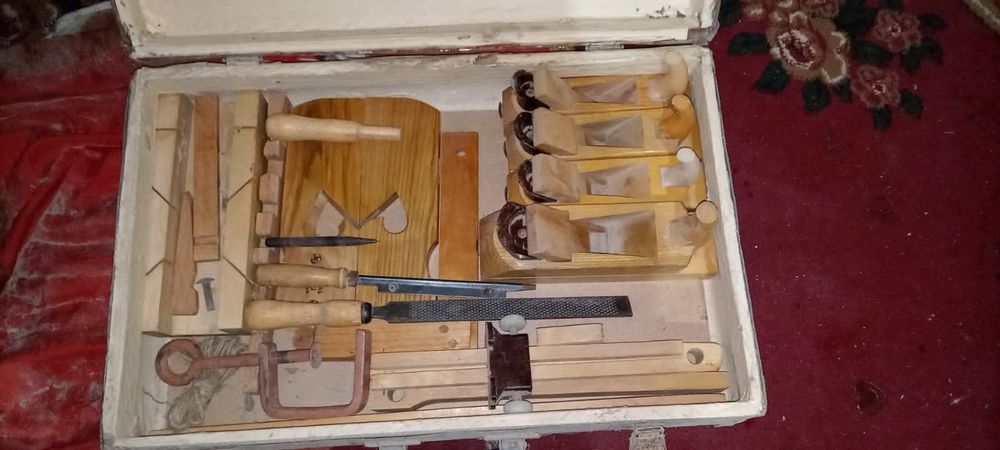 Пролается комплект рубанка инструмент