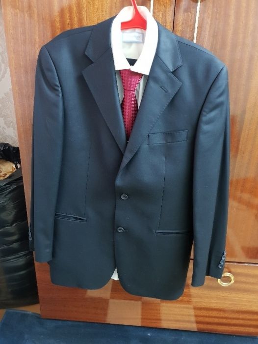 Продаю костюм и брюки