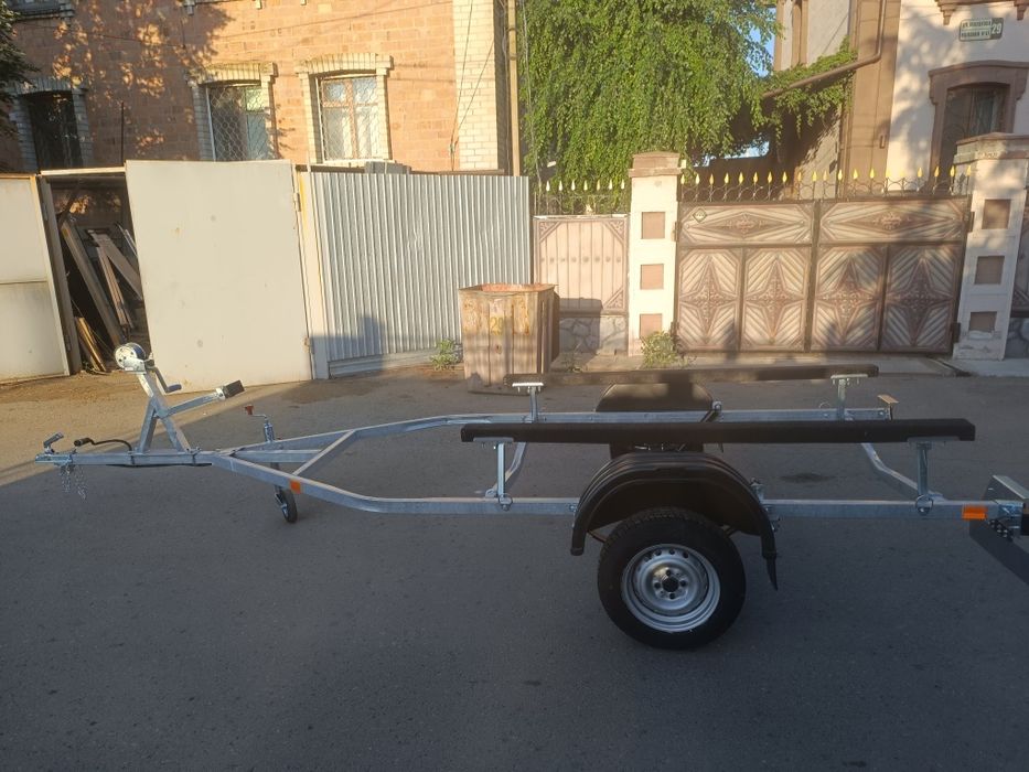 Продам прицеп под водную технику