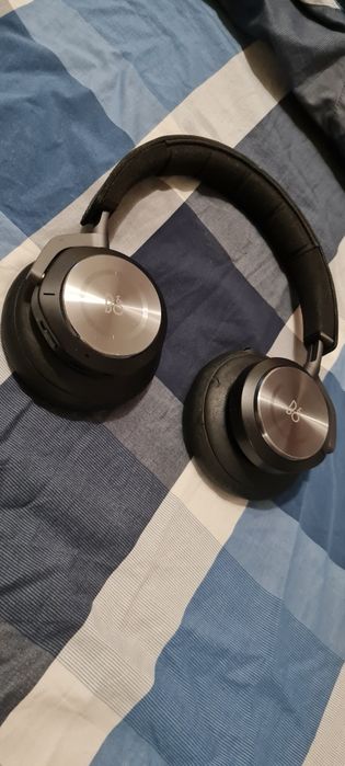 Bang and Olufsen H9i