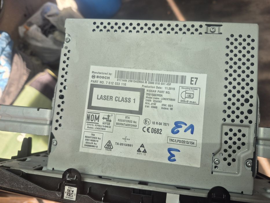 Продам автомагнитолу