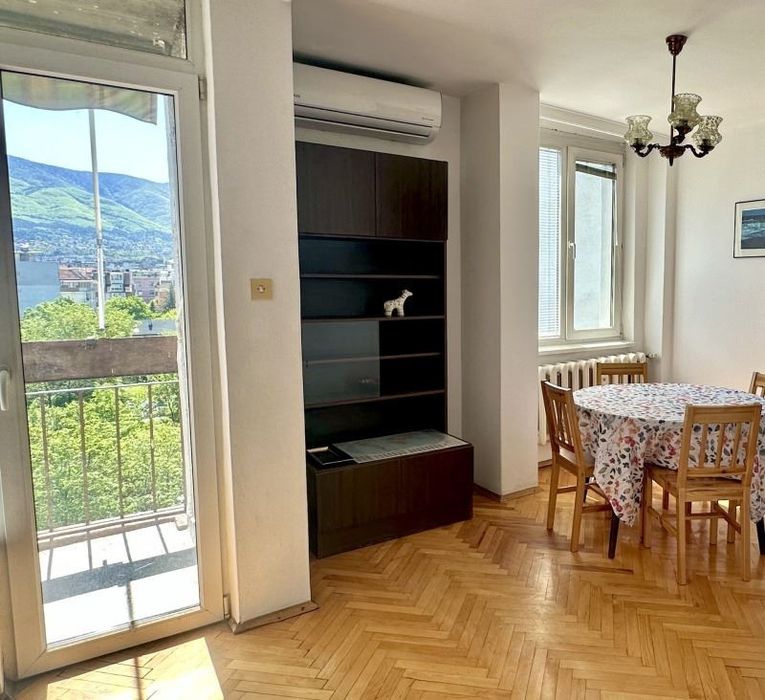 Дава се под наем Тристаен апартамент в София, Гоце Делчев - 106 кв.м за 717.06 € - Снимка #2