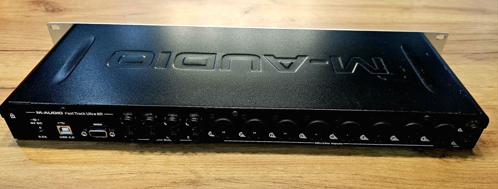 M-Audio Fast Track Ultra 8R
