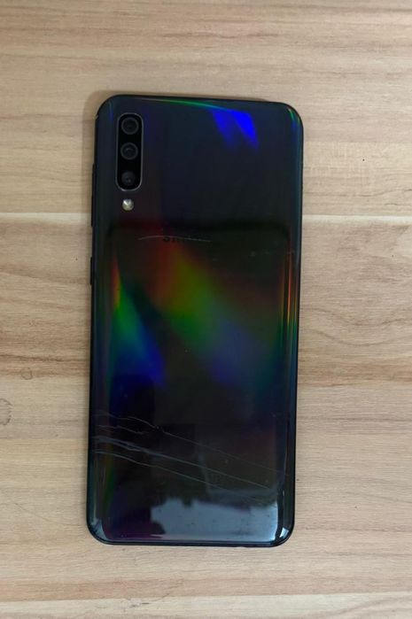Samsung a50 4/64