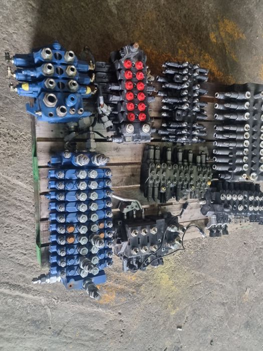 Distribuitoare jcb Stok