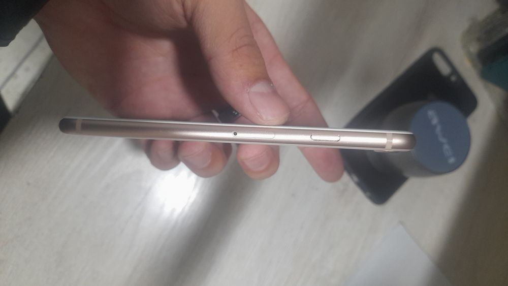 Iphone 8 sotiladi idiyal