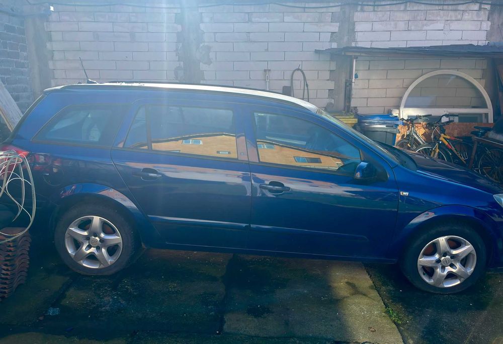 Opel Astra H Caravan 1.7 CDTI