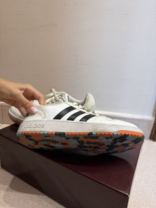 Маратонки Adidas размер 40