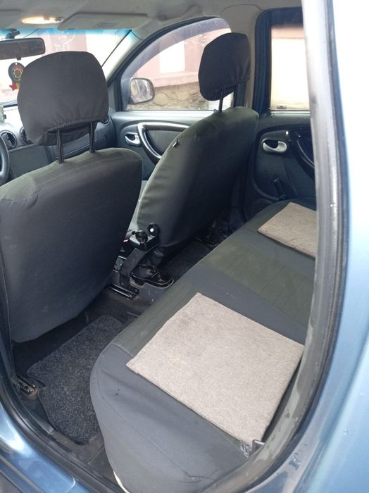 Vând Dacia Duster  4x4