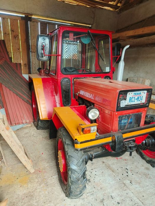 Tractor UTB 445 DTC