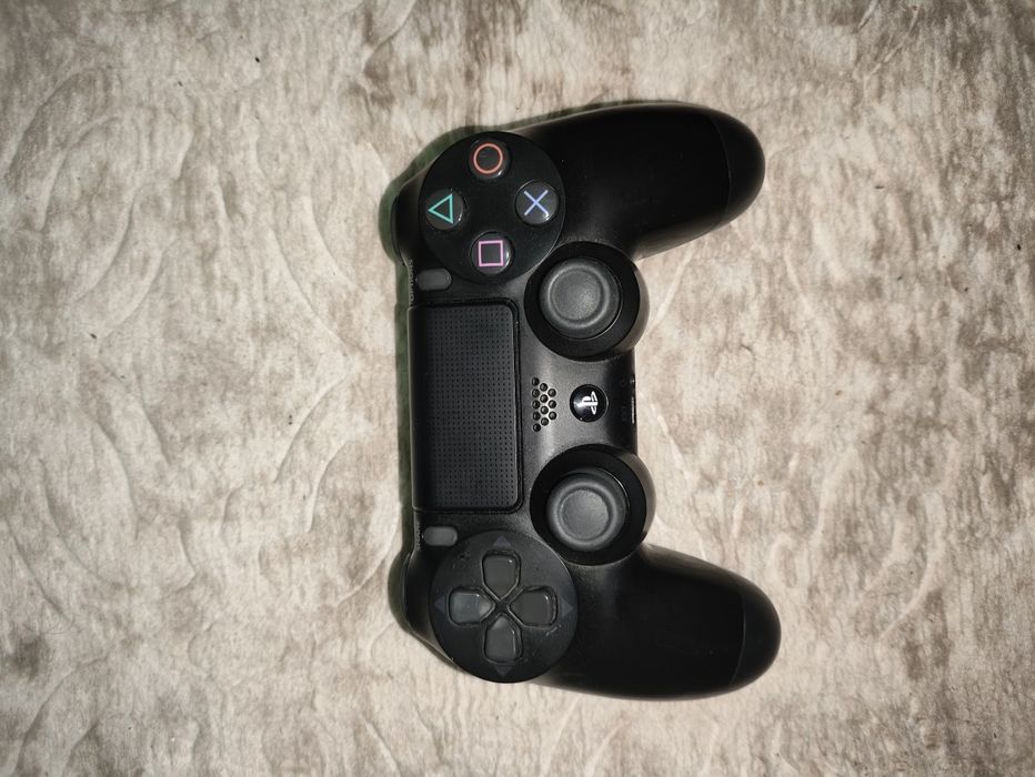 Playstation 4 pro 1tb