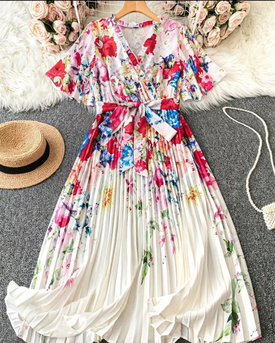 рокли различни модели размер L