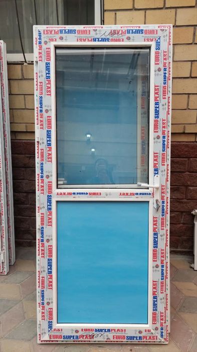 Пластиковое окно форточка дверь