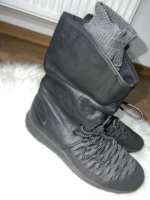 Nike sneaker boots
