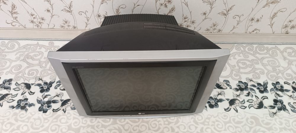 Продаю телевизор