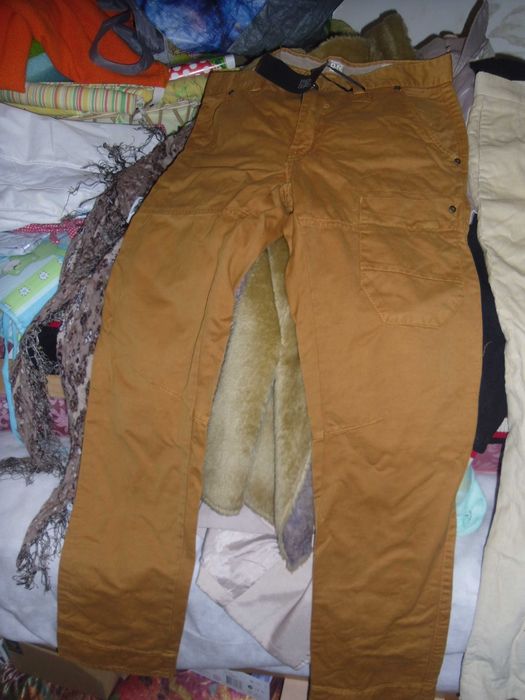 Pantaloni dama ,noi cu eticheta