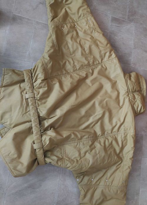 Спортен комплект яке и пола, с топла подплата и невероятен дизайн