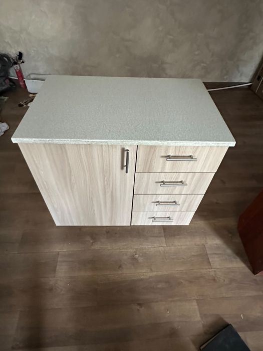 Продается кухонный гарнитур
