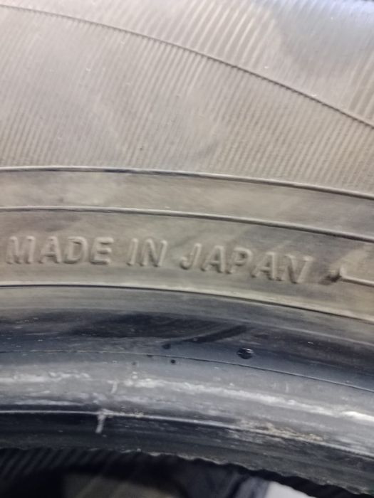 Продам шины 2 штуки. Новые