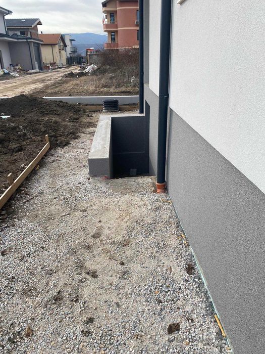 Продава се Къща в Пловдив, Остромила - 380 кв.м за 1048 €/кв.м - Снимка #5