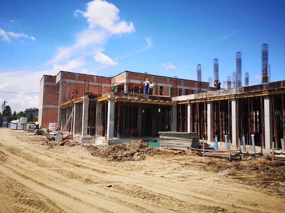 Inchirieri popi metalici