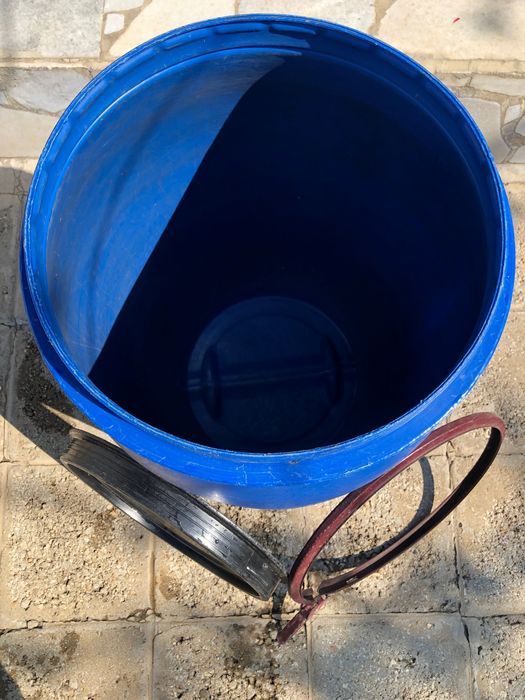 Бидони различни литри