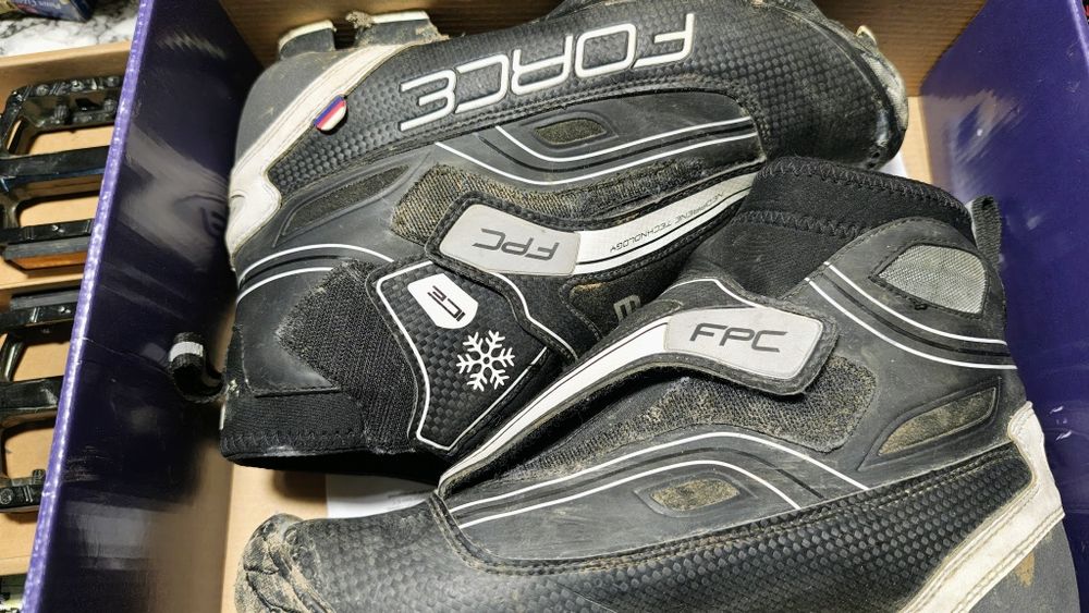 Обувки за велосипед(клипс с парчета)