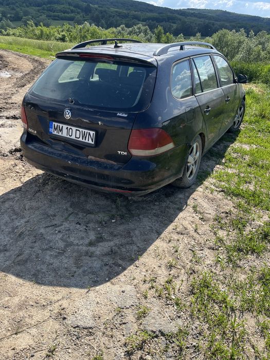 Golf 5 pentru dezmembrat