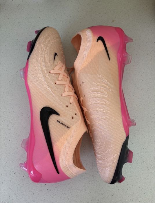 Ghete fotbal Phantom Elite roz