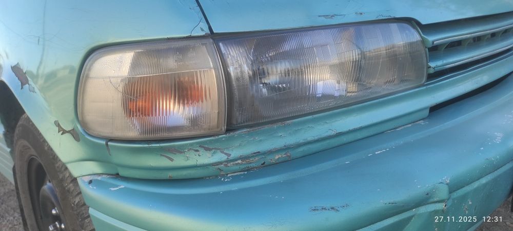 Продам фары от тайота превий