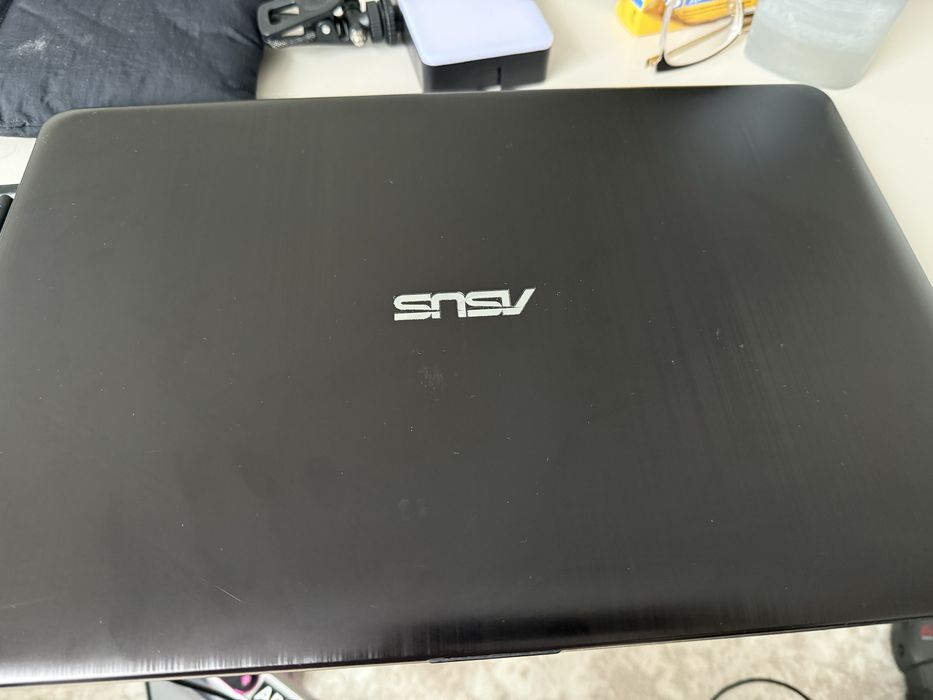 ASUS Vivobook ноутбук