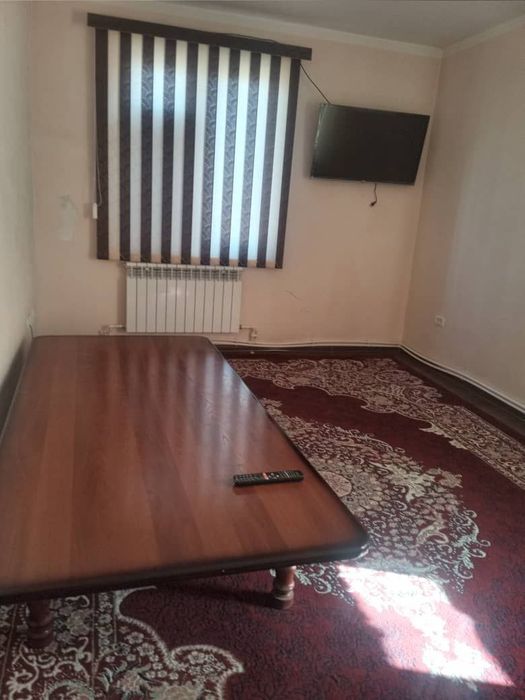 Arzon kvartiralar bor Nurafshon  eski toy tepa