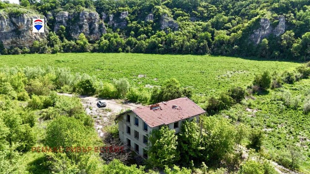 Продава се Парцел в с. Басарбово, Област Русе - 6249 кв.м за 33 €/кв.м - Снимка #7