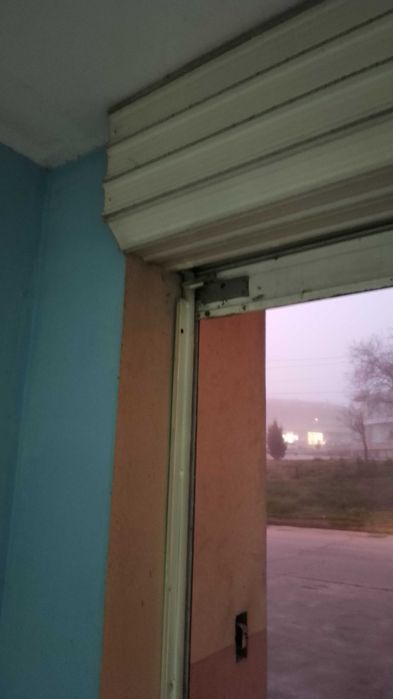 Гаражна врата - ролетна