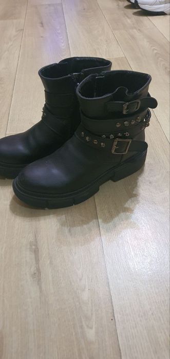 Ботинки высокие на девочку, полусапожки