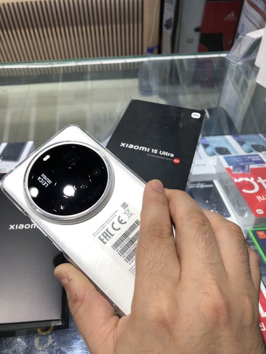 Xiaomi 15 Ultra black