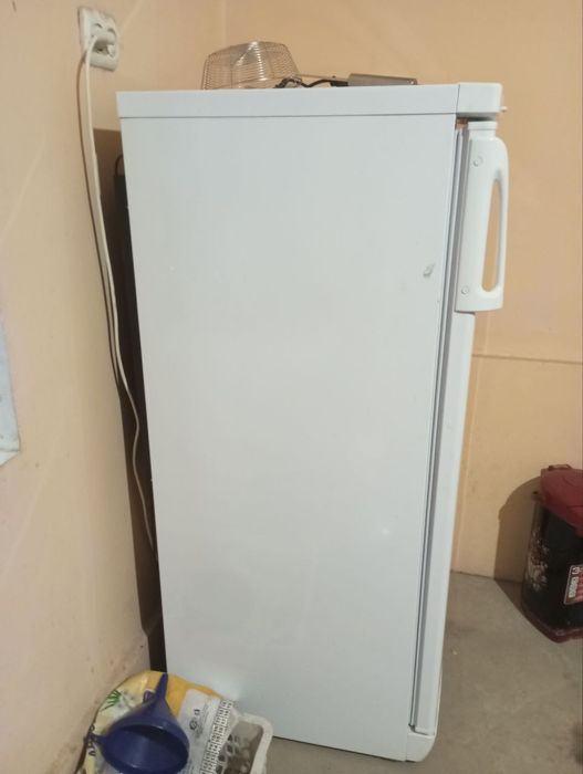 холоделник сотилади