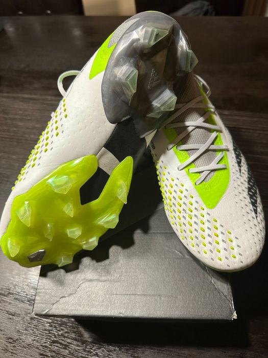 Ghete Fotbal Adidas PREDATOR ACCURACY.1 L AG