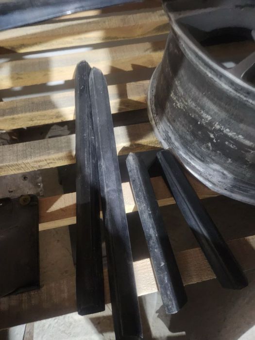 молдинги с кузова BMW E30 купе